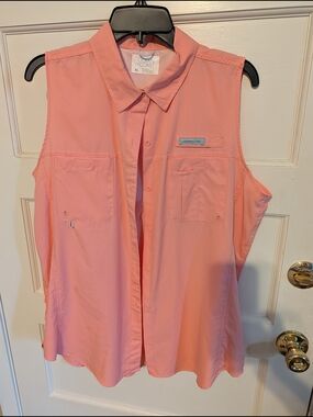 Sleeveless Coral Button-Front Fishing Shirt